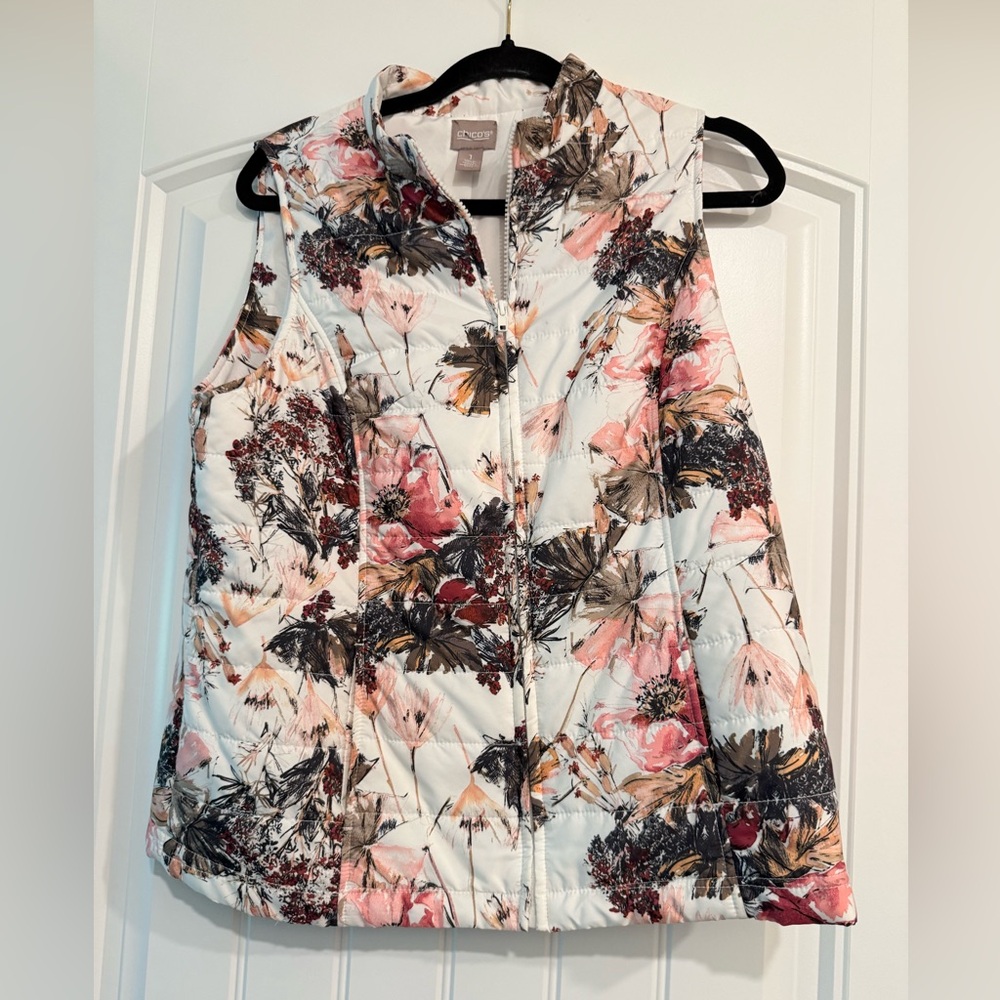 Chico's Sz 1 Puffed Vest Floral Design Cottagecore